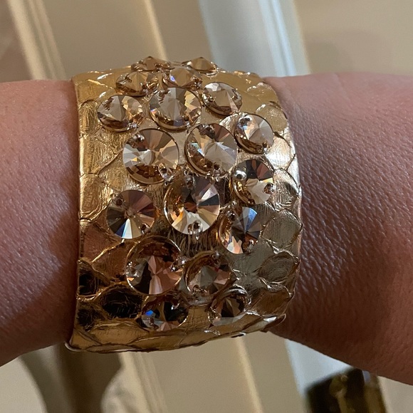 Cuff bracelet - Picture 3 of 3